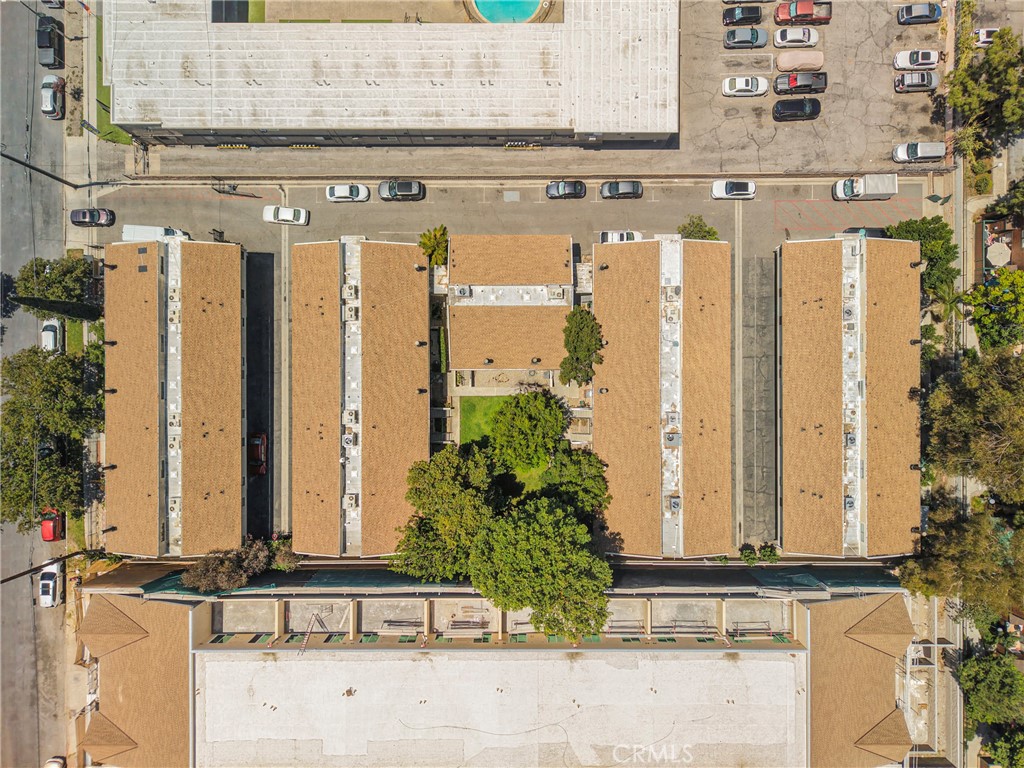 https://media.crmls.org/medias/5733708a-a621-4163-8416-03622b17080b.jpg?preset=X-Large