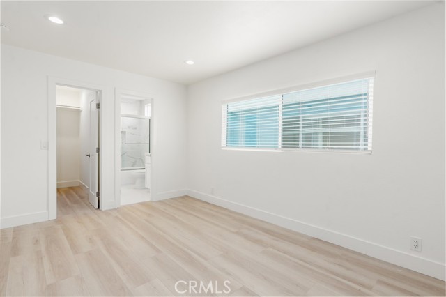 707 1/2 Orchid Avenue, Corona del Mar CA: https://media.crmls.org/medias/5733797b-ff71-4e12-b37a-c5f12d76eff4.jpg