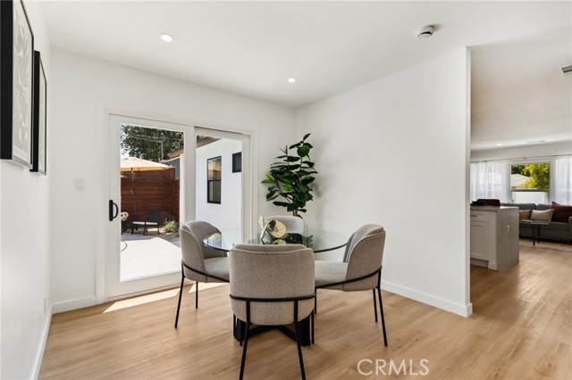 18257 Palora Street, Tarzana CA: https://media.crmls.org/medias/57341938-f1d2-402e-ac0a-5002f64cd362.jpg