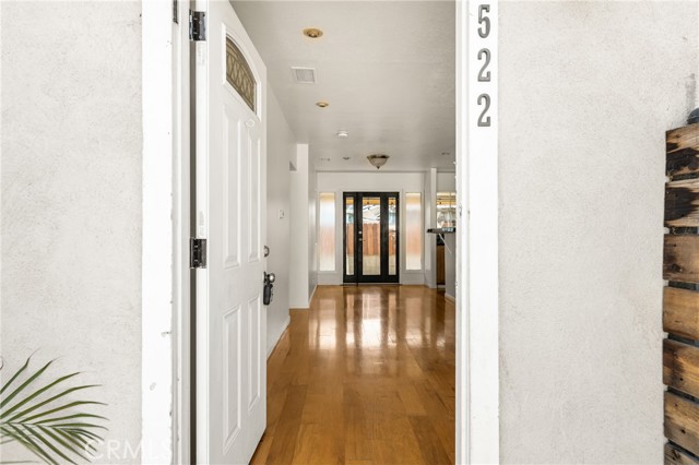 522 N Clark Street, Orange CA: https://media.crmls.org/medias/5734dc6c-77fe-4a6a-b4a5-b960b86503fc.jpg