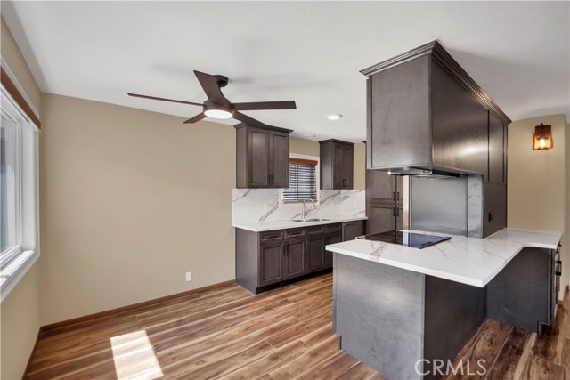 Detail Gallery Image 7 of 22 For 2214 E 2nd St #6,  Long Beach,  CA 90803 - 2 Beds | 1/1 Baths