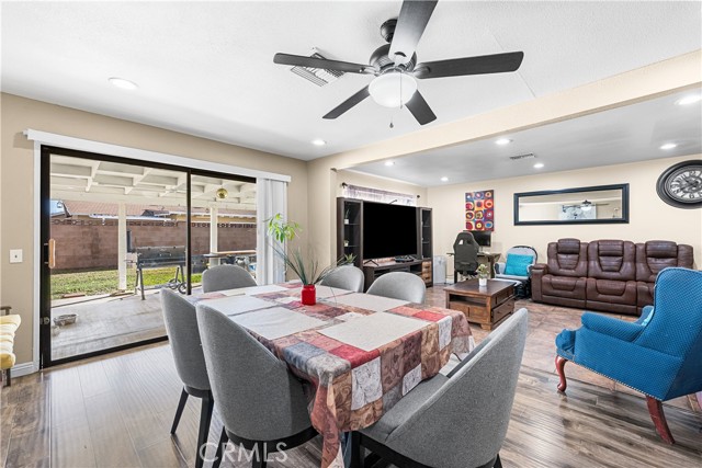 Detail Gallery Image 12 of 34 For 45228 Lorimer, Lancaster,  CA 93534 - 4 Beds | 2 Baths