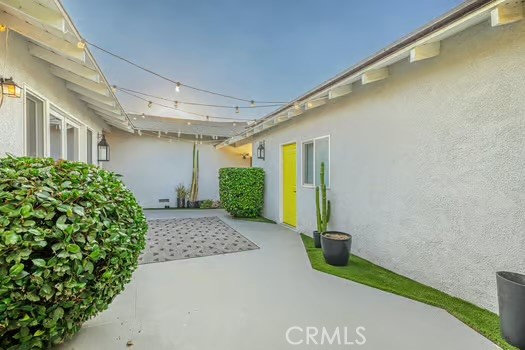14614 Runnymede Street, Van Nuys CA: https://media.crmls.org/medias/57352c45-56ce-47ab-8703-f46a7c59d359.jpg