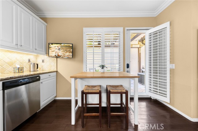 78 Keepsake, Irvine CA: https://media.crmls.org/medias/5735fe59-0900-4c07-87b8-092ecf75b126.jpg