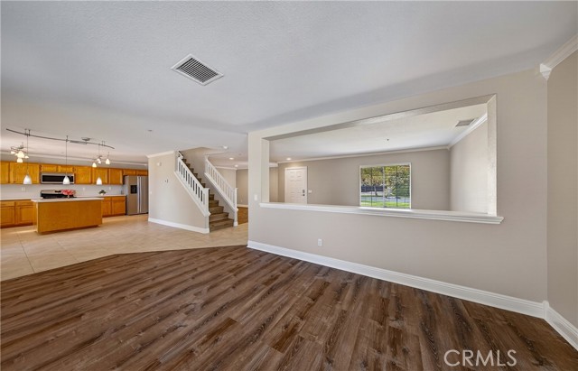 Detail Gallery Image 7 of 48 For 26430 Antonio, Loma Linda,  CA 92354 - 5 Beds | 2/1 Baths