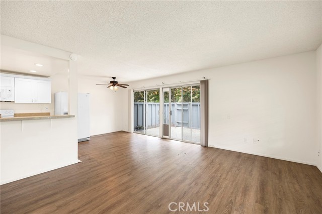 Detail Gallery Image 6 of 34 For 4256 Bodega Bay Way, Oceanside,  CA 92058 - 3 Beds | 2 Baths