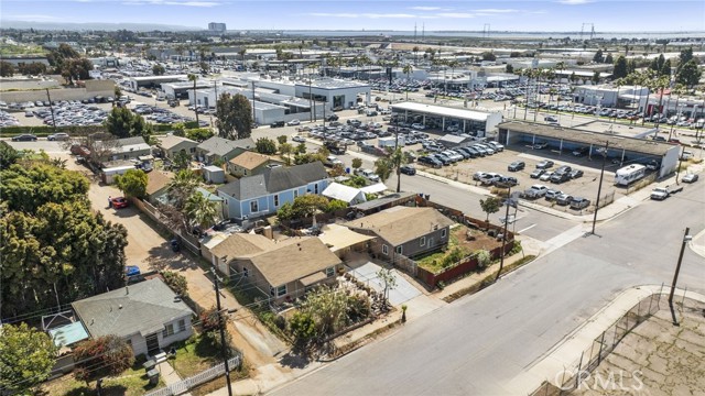 120 E 27th Street, National City CA: https://media.crmls.org/medias/5736a941-29db-4be2-955b-f55d71502f5b.jpg
