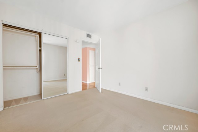 Detail Gallery Image 21 of 29 For 827 E Maple St #3,  Glendale,  CA 91205 - 3 Beds | 2/1 Baths