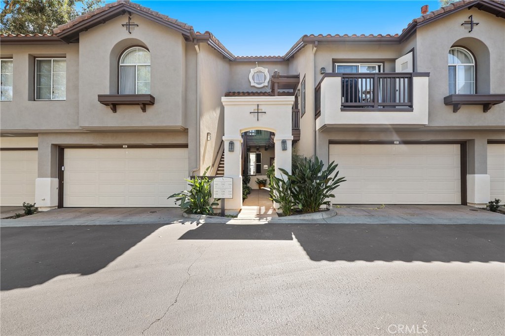 5736eb3b 0660 4c21 9b06 0e3b66a00a5f