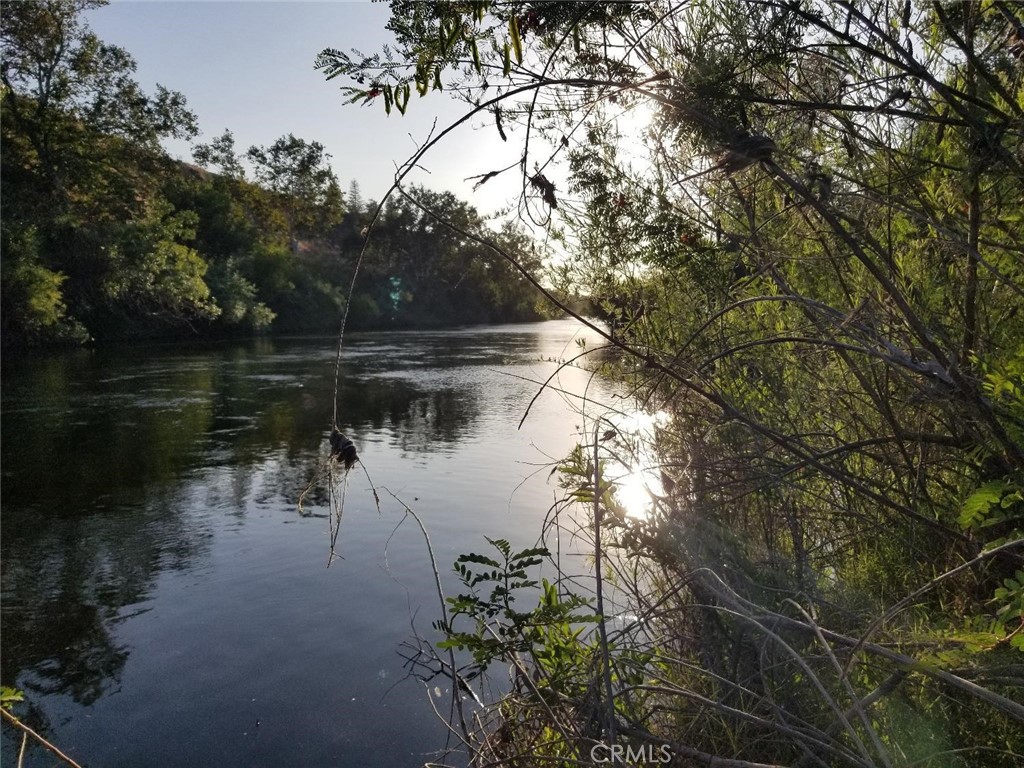 https://media.crmls.org/medias/573706f2-ff6d-4c1f-87c2-1290e4ada34e.jpg?preset=X-Large