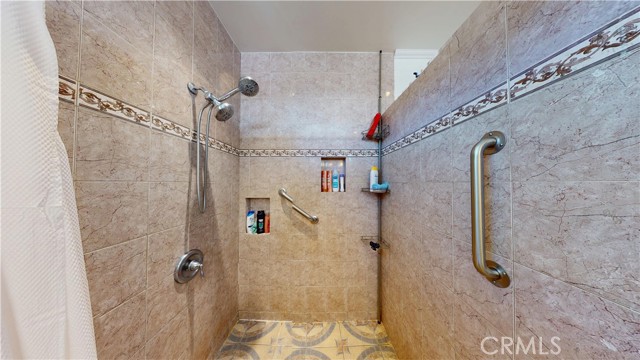 5854 Woodlawn Avenue, Los Angeles CA: https://media.crmls.org/medias/5737b610-e01d-47c5-801c-ccc36e795583.jpg