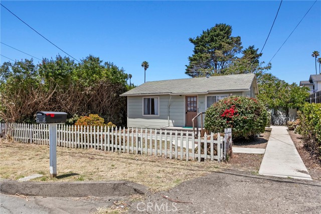 919 Seabright Avenue, Grover Beach CA: https://media.crmls.org/medias/5737c2f8-8fe4-4665-9418-290b509efdc8.jpg