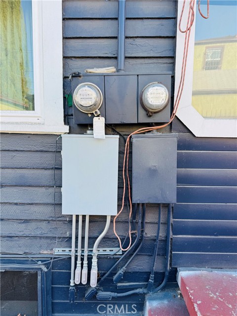 Detail Gallery Image 24 of 39 For 4312 Walton, Los Angeles,  CA 90037 - – Beds | – Baths