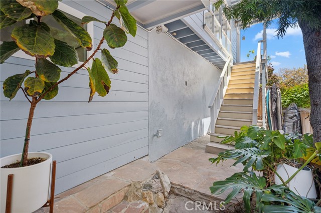 Detail Gallery Image 29 of 31 For 295 Wave St, Laguna Beach,  CA 92651 - 3 Beds | 3 Baths