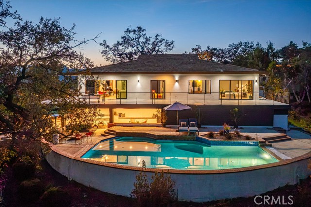 976 Ranch House, Westlake Village CA: https://media.crmls.org/medias/57397586-0b85-4193-bc28-9354b1658e35.jpg