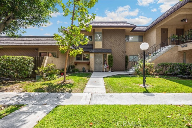 1024 Las Lomas Drive, La Habra CA: https://media.crmls.org/medias/5739b689-ad13-4fac-ada1-b3597aec0a69.jpg