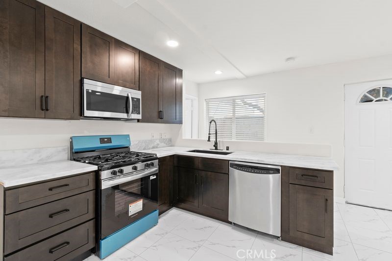 MLS #OC26162895 image #36