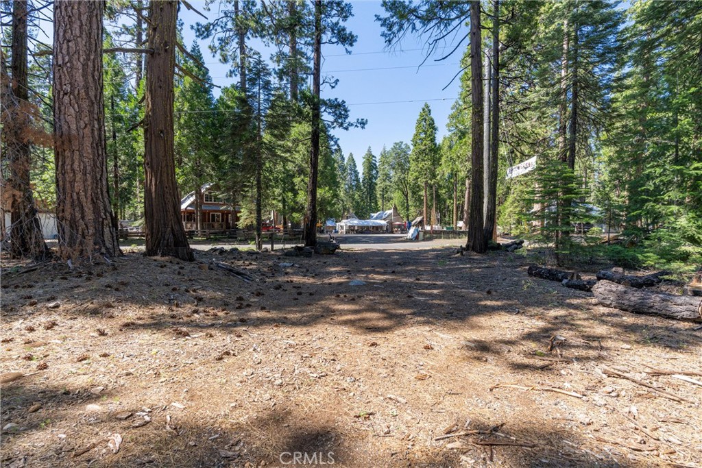 https://media.crmls.org/medias/573b7c13-624b-4236-a262-1d3dacab1b9b.jpg?preset=X-Large
