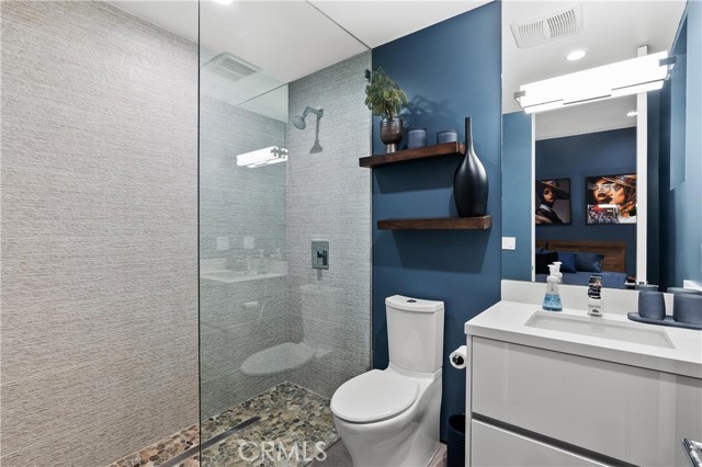 7139 Macapa Drive, Los Angeles CA: https://media.crmls.org/medias/573b87df-563d-4c1d-ae13-132401c89a6b.jpg