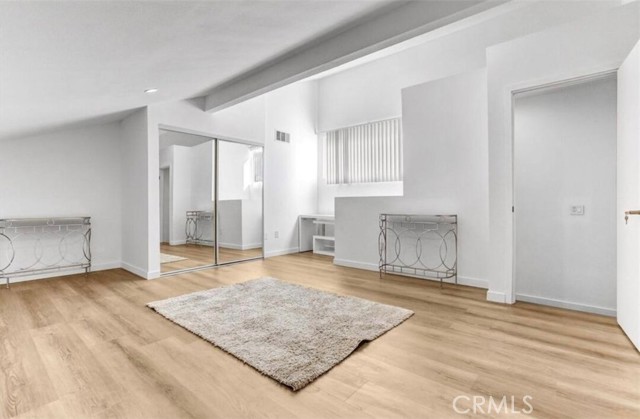 Detail Gallery Image 18 of 20 For 6155 Reseda Blvd #4,  Tarzana,  CA 91335 - 3 Beds | 2 Baths