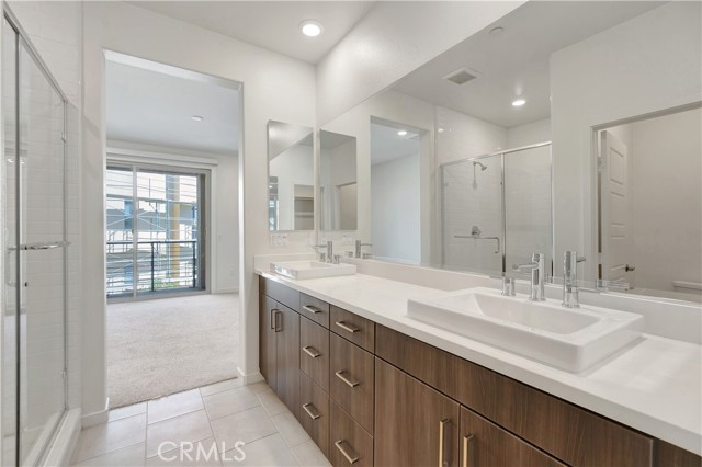 Detail Gallery Image 15 of 33 For 165 Cadence, Irvine,  CA 92618 - 3 Beds | 3/1 Baths