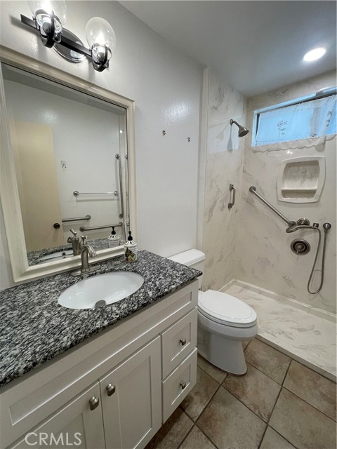24224 Spicewood Lane, Harbor City CA: https://media.crmls.org/medias/573d2264-3814-4e3e-af83-aff8b56994b2.jpg