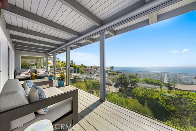 Detail Gallery Image 21 of 50 For 905 Canyon View Dr, Laguna Beach,  CA 92651 - 4 Beds | 4/1 Baths