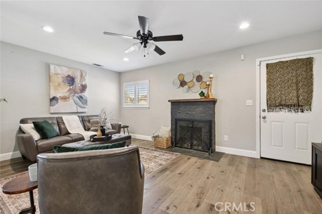 Detail Gallery Image 4 of 26 For 707 Chestnut St, Yuba City,  CA 95991 - 2 Beds | 1 Baths