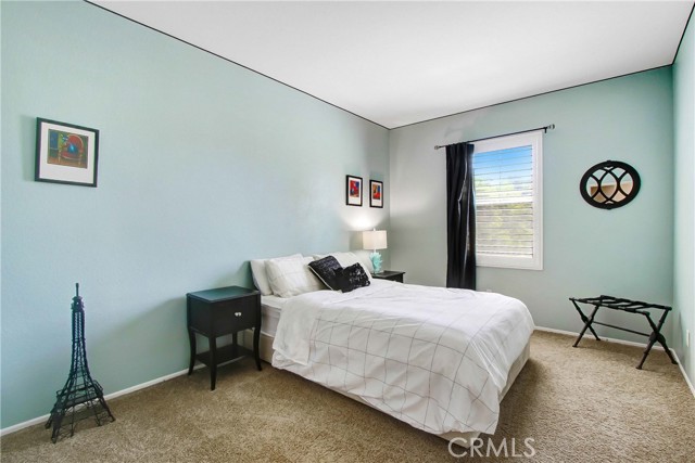 Image 11 of 18 For 3090 Mangular Avenue