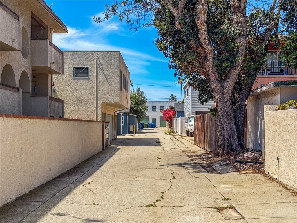 https://media.crmls.org/medias/573eb8df-8870-4cf3-80c8-abfa0d6bf48f.jpg?preset=X-Large