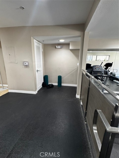 Detail Gallery Image 34 of 36 For 7320 Hawthorn #106 Ave #106,  Los Angeles,  CA 90046 - 2 Beds | 2 Baths