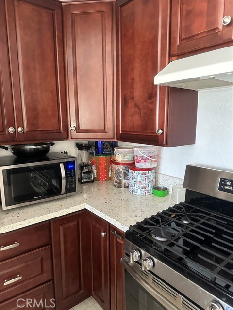 1029 1029 W Madrona, Rialto CA: https://media.crmls.org/medias/57409238-725f-463c-be5c-8c9ca00f6429.jpg