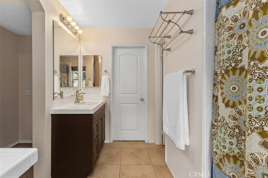 5740982b Da48 4cd1 8d4a 27ce25b5e621