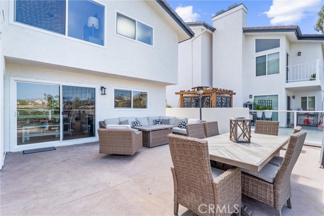 3208 Calle Grande, San Clemente CA: https://media.crmls.org/medias/5740a136-d3b6-4128-8d18-1216c7a68510.jpg