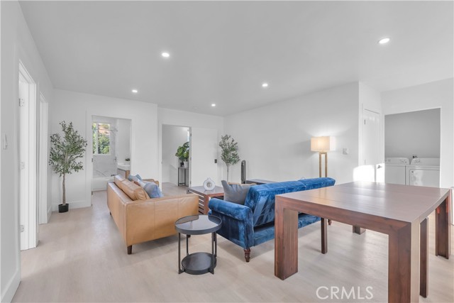 Detail Gallery Image 16 of 36 For 3115 Arvia St 1b,  Los Angeles,  CA 90065 - 5 Beds | 2 Baths