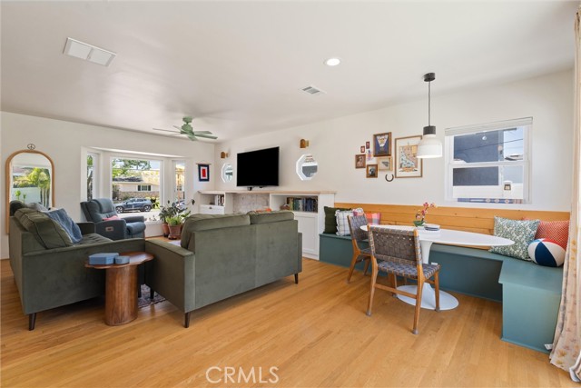 2851 Ladoga Avenue, Long Beach CA: https://media.crmls.org/medias/57418898-8247-4ba8-ac6e-46756e3898a5.jpg