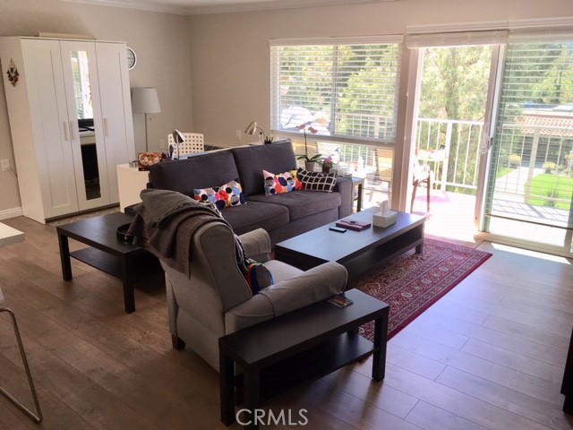 Detail Gallery Image 3 of 12 For 897 Ronda Sevilla #O,  Laguna Woods,  CA 92637 - 2 Beds | 2 Baths