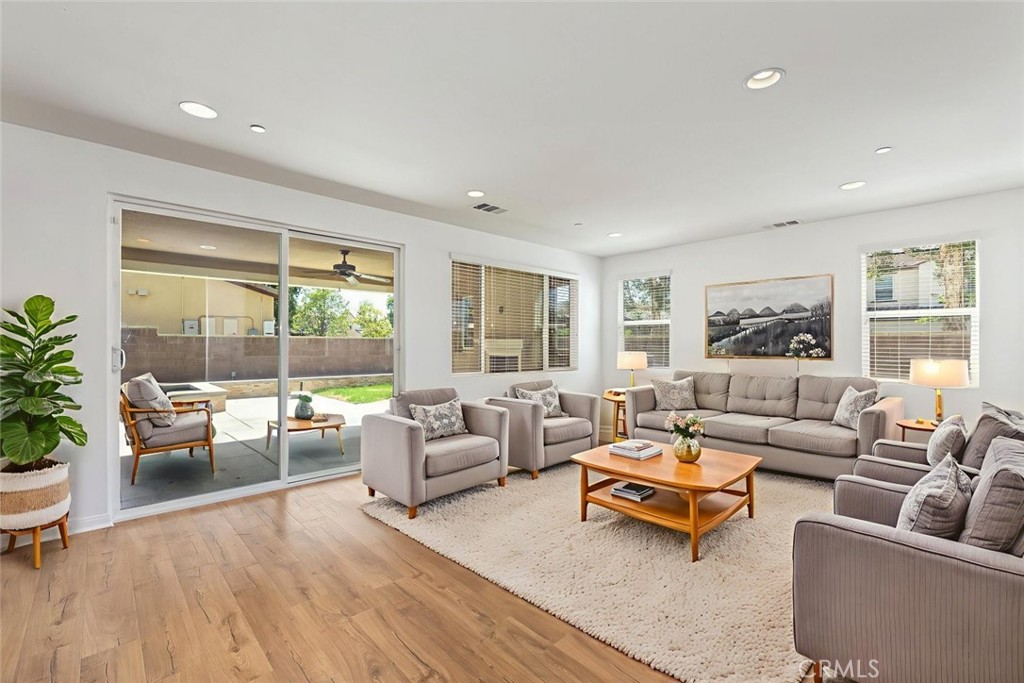 MLS #IG25215496 image #10