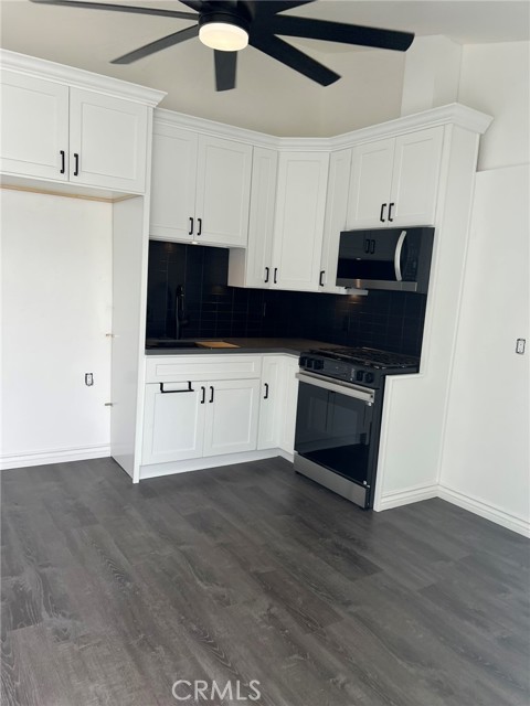 12255 Pacoima Road, Victorville CA: https://media.crmls.org/medias/574381da-9a3b-459e-84cc-cad97e88127f.jpg