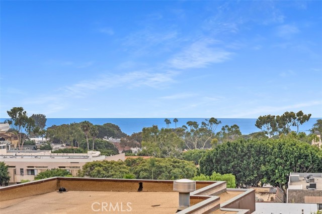 Detail Gallery Image 2 of 39 For 346 Y Pl, Laguna Beach,  CA 92651 - 3 Beds | 3 Baths