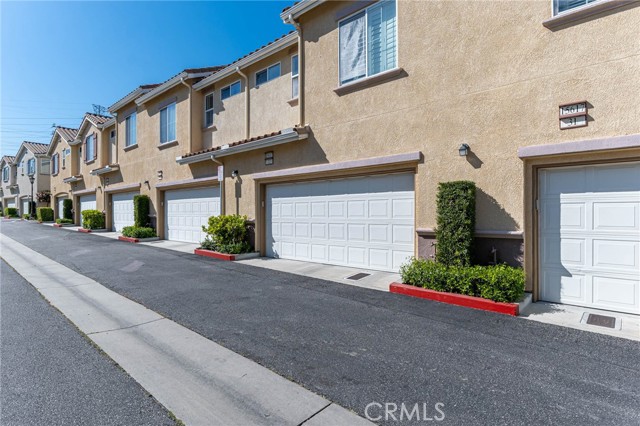 Detail Gallery Image 1 of 1 For 15617 Odyssey Dr #32,  Granada Hills,  CA 91344 - 2 Beds | 2 Baths