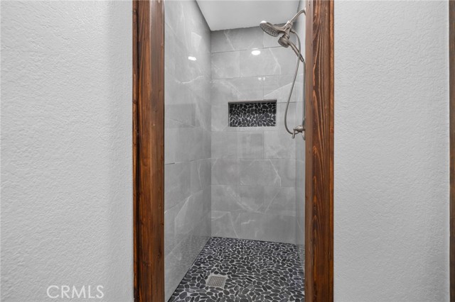 672 N 17TH, Banning CA: https://media.crmls.org/medias/5745253d-97a8-4a2c-bc06-c24c316b672f.jpg