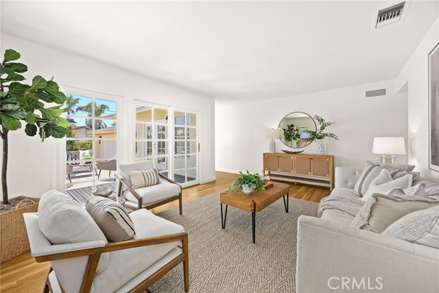 19558 E Dexter Street, Covina CA: https://media.crmls.org/medias/5745640f-c996-4afb-95eb-2bfbad7ff8d9.jpg