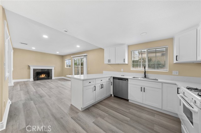 2933 E Levelglen Drive, West Covina CA: https://media.crmls.org/medias/57461fc4-88e9-44fd-bf42-d329d84afdd5.jpg