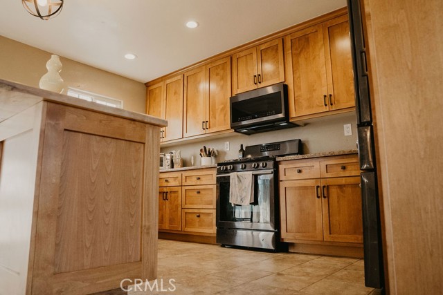 Detail Gallery Image 7 of 34 For 1240 E Navajo, Barstow,  CA 92311 - 3 Beds | 2 Baths