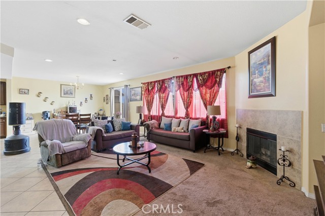 Detail Gallery Image 6 of 43 For 13855 Jackson St, Oak Hills,  CA 92344 - 5 Beds | 3 Baths