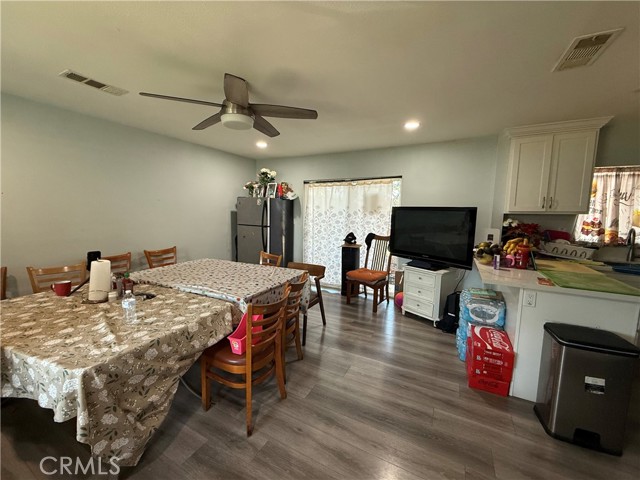 Detail Gallery Image 2 of 31 For 221 S Howard St, Corona,  CA 92879 - – Beds | – Baths