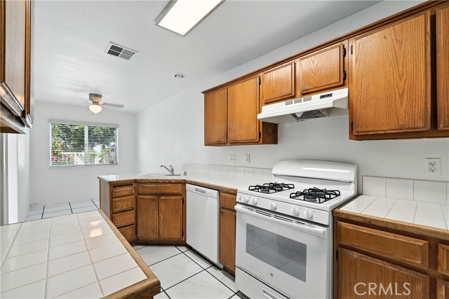 Detail Gallery Image 15 of 55 For 113 Cimarron St, La Puente,  CA 91744 - 3 Beds | 3 Baths