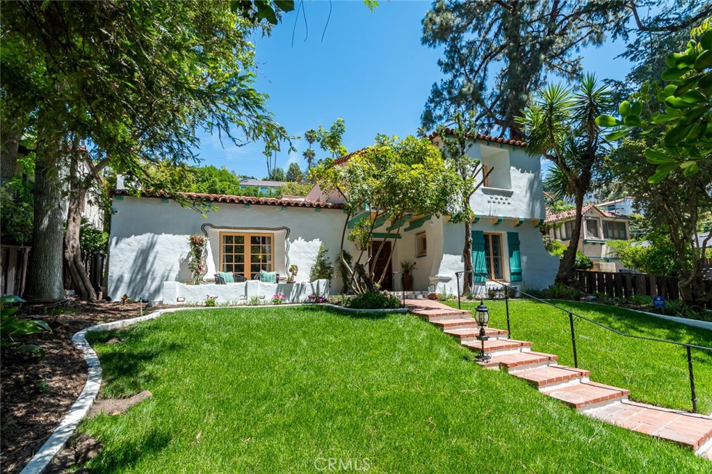 1521 N Columbus Avenue Glendale img 31