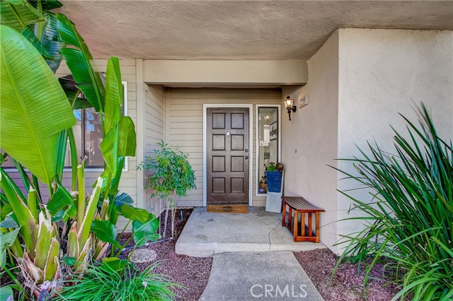Detail Gallery Image 1 of 1 For 409 Brighton Springs, Costa Mesa,  CA 92627 - 1 Beds | 1 Baths
